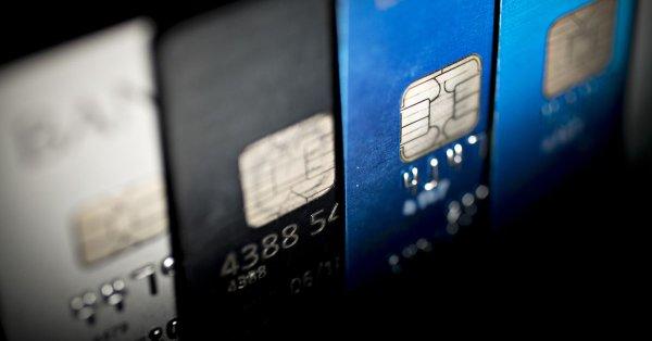 alarms-go-off-as-credit-card-charge-offs-soar-to-seven-year-high-gla