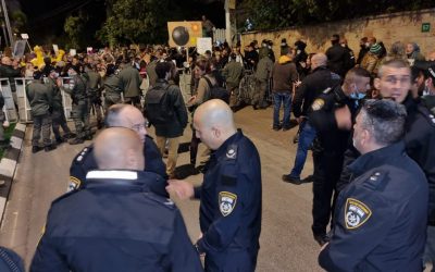 Police clash with anti-vaccine protestors in Ra’anana