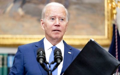 Biden touts economy amid dismal Commerce Dept. report