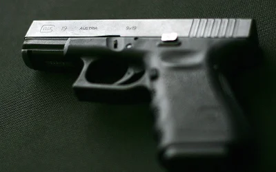 Armed Texan Takes Down Aggressor Who Knocked Elderly Man Unconscious In Restaurant oan