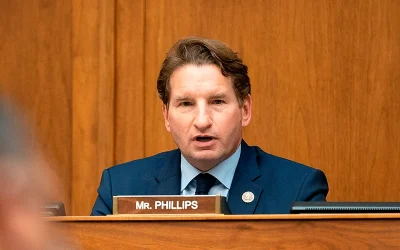 Dem Rep. Phillips Considering Filing Paperwork For Late Presidential Bid, WH Dismissive oan