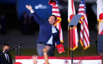 DeSantis Raises $15M, Moves Portion Of Staff To Iowa oan