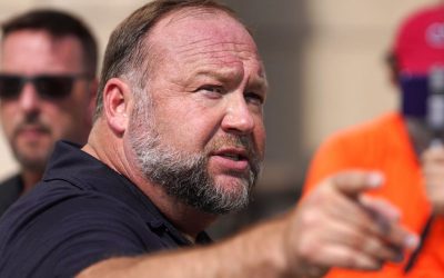 Sandy Hook Families Offer To Settle Alex Jones’ $1.5B Legal Debt For $85M oan