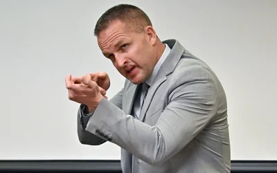 Jury Declares Mistrial For Ex-Officer Involved In Breonna Taylor Raid oan