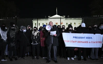 Biden Staffers Call For Ceasefire, Hold Vigil Outside WH oan