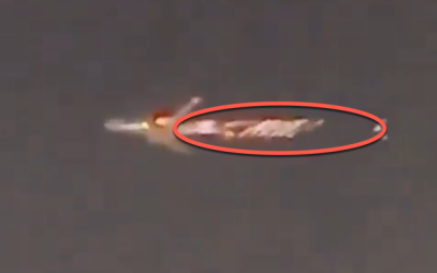 Terrifying Footage Shows Boeing 747 Engine Fire Over Miami