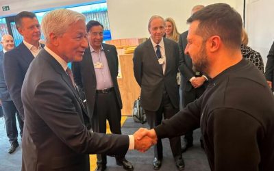 Zelensky Courts JPMorgan, Bank of America & Bridgewater CEOs At Davos, Urges More Money From West