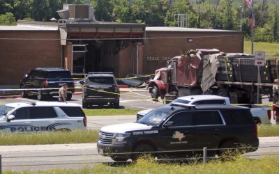 1 Dead, Multiple People Seriously Injured After Stolen 18-Wheeler Crashes Into Texas DPS Office oan