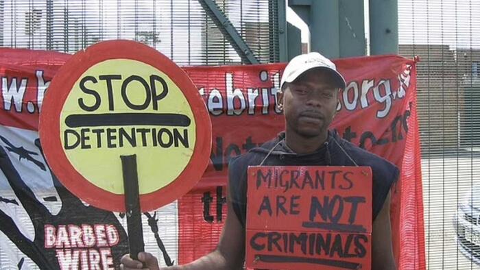 Illegal UK Immigrant Who Protested With Sign Saying “Migrants Are Not Criminals” Pleads Guilty To Rape Of 15-Year-Old Girl
