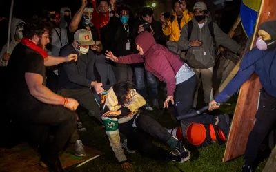 UCLA Protests Turn Into Chaos As Fights Take Place And Firecrackers Explode On Campus oan