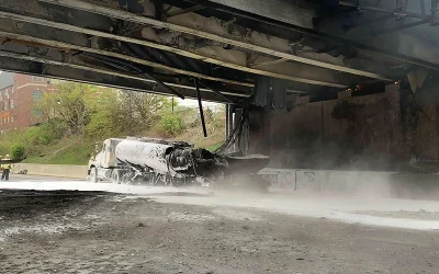 Tractor-Trailer Holding Thousands Of Gallons Of Gasoline Explodes Into Massive Fire In Connecticut oan