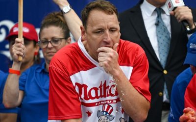 Joey Chestnut Banned From 2024 Nathan’s Hot Dog Eating Contest oan