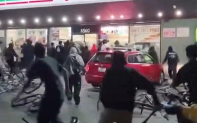 Watch: 50 Kids Loot 7-Eleven In Beverly Hills For Candy & Snacks