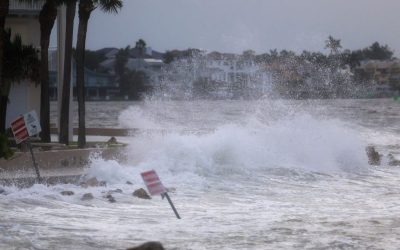 26 Dead as ‘Catastrophic’ Storm Surge Hits Florida; 5 States Issue Flood Emergency oan