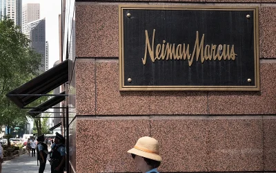Neiman Marcus Quietly Removes The Word ‘Christmas’ From Gift Catalog, Citing ‘Inclusivity’ oan