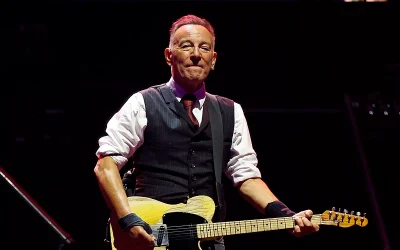 Bruce Springsteen Endorses Kamala Harris, Claims Trump Is ‘Dangerous’ oan