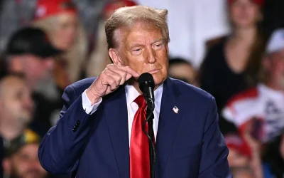 Trump Mic Goes Out For 20 Min At Detroit Rally  oan