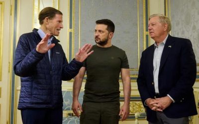 US Politicians Are Pressuring Ukraine To Lower Draft Age To 18