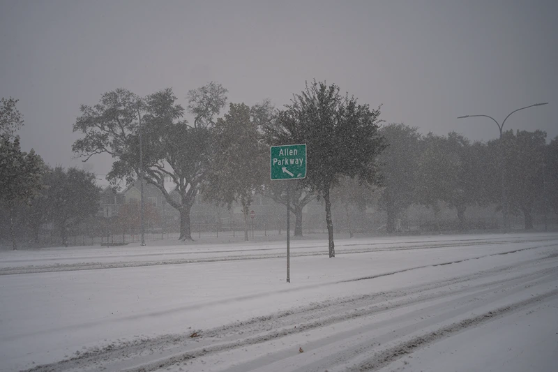 ‘Historic’ Snowstorm Hits The South, From Texas To Florida  oan