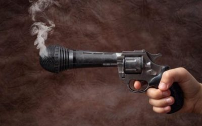 Manufacturing Dissent | zh