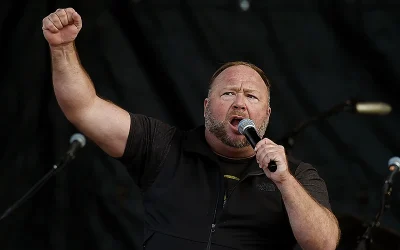 Bankruptcy Judge Rejects Sandy Hook Families’ Latest Settlement Proposal In Alex Jones Case oan