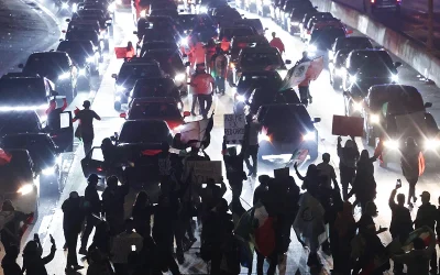 L.A. Anti-ICE Protesters Converge To Shut Down Major Freeway For Hours, No Arrests Made oan