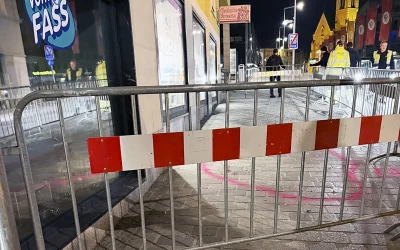 Teen Killed, Four Injured In Stabbing Attack; Syrian National Detained oan