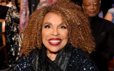 Roberta Flack, Legendary Singer Behind ‘Killing Me Softly With His Song,’ Passes Away At 88 oan
