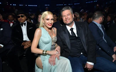 Singer Gwen Stefani Slammed By Left-wing Fans After Sharing Support For Tucker Carlson And Catholicism oan