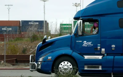 Trump To Sign Executive Order Mandating English Proficiency For Truckers oan