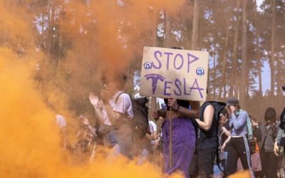 “Every Night, Be Afraid!” – Tesla Owners Targeted By Left-Wing Activists In Vienna
