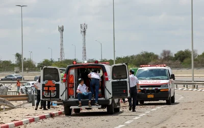 Houthi Ballistic Missile Strikes Near Israel’s International Airport, Netanyahu Vows Revenge oan