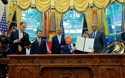 Trump Signs EO Banning Federal Funding For ‘Gain-Of-Function’ Research oan