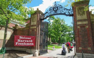 Trump Blocks Harvard From New Federal Grants