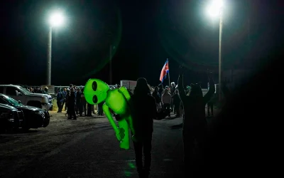 Pentagon deliberately released Area 51 UFO conspiracy theories to conceal advanced weapons programs oan