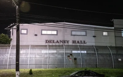4 detained illegal immigrants escape Newark ICE detention facility, manhunt ensues oan