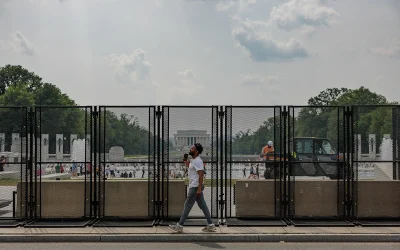 D.C. erects over 18 miles of fencing in preparation for June 14 military parade oan