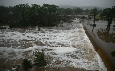 Texas faces new ‘life-threatening’ flash flood warnings in numerous counties, halting search and rescue efforts oan