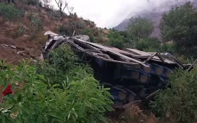 At least 18 dead, 24 injured in bus crash  oan