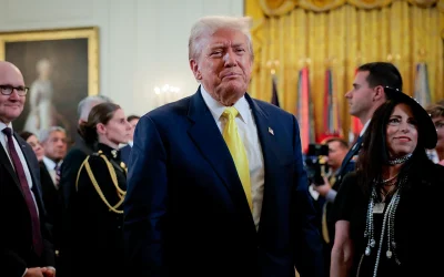 President Trump honors over 100 Veteran recipients on National Purple Heart Day oan