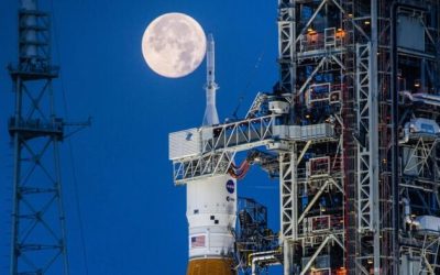 Trump Signs Order Easing ‘Restrictive’ Space Industry Rules