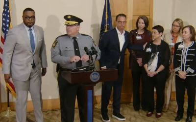3 Officers fatally shot, 2 officers ‘in stable but critical condition’ after serving warrant oan