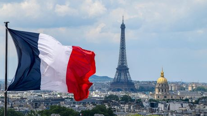 French Socialists Pitch Scaled-Down Wealth Tax Bill As Offer To Save Lecornu, Macron, Avert Elections