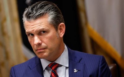 Hegseth’s plane makes unscheduled landing in UK due to ‘cracked windshield,’ following NATO Defense Ministers meeting
