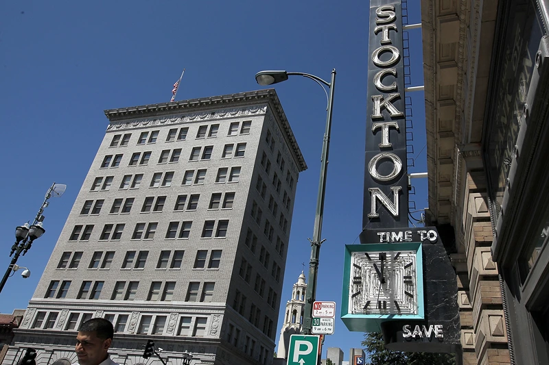 Manhunt underway for Stockton shooter who killed 4, injured 11 at children’s birthday party oan
