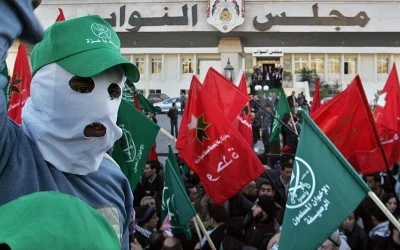 Trump signs EO directing admin. to initiate process of designating chapters of Muslim Brotherhood as FTOs and SDGTs oan