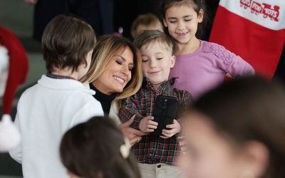 First Lady Melania attends Toys for Tots Charity Drive, sharing gifts and smiles with underprivileged children oan