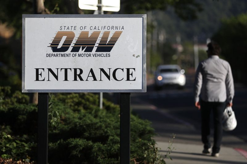 Migrant drivers sue Calif. DMV for plans to revoke commercial driver’s licenses oan