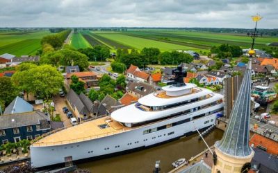 World’s Billionaire Population Surges To New Record High: UBS