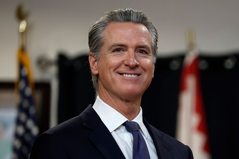 Newsom is ‘Patrick Bateman meets Sparkle Beach Ken’ oan
